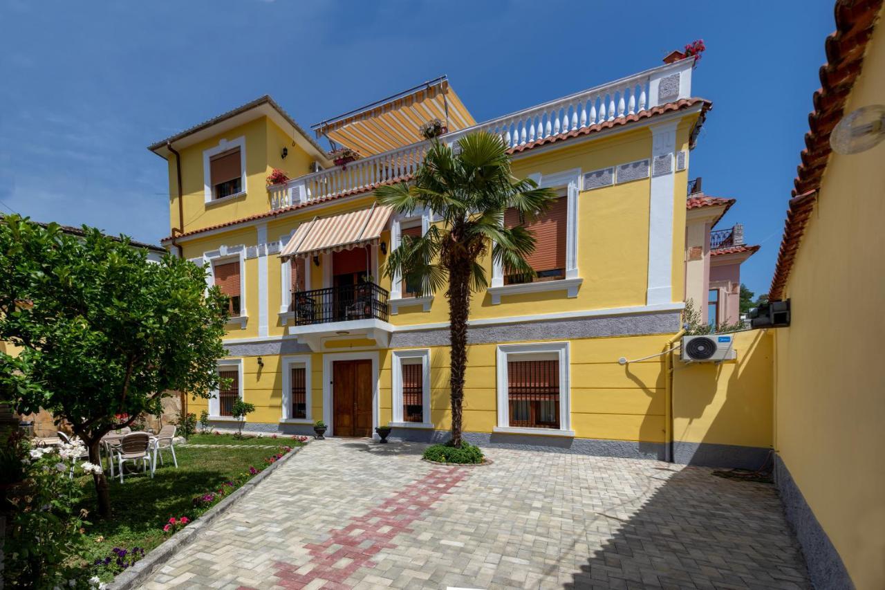 Villa Palma Center Berat Buitenkant foto